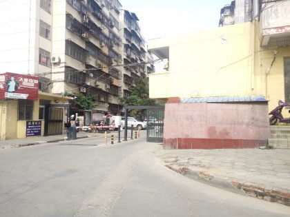 鄭鐵材料廠小區(qū)優(yōu)點(diǎn) 不足,鄭鐵材料廠小區(qū)怎么樣,鄭鐵材料廠小區(qū)周邊房產(chǎn)中介經(jīng)紀(jì)人評(píng)價(jià) 鄭州安居客